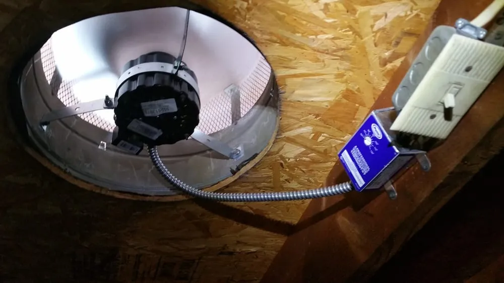 Slide of Cinc Tech Electric