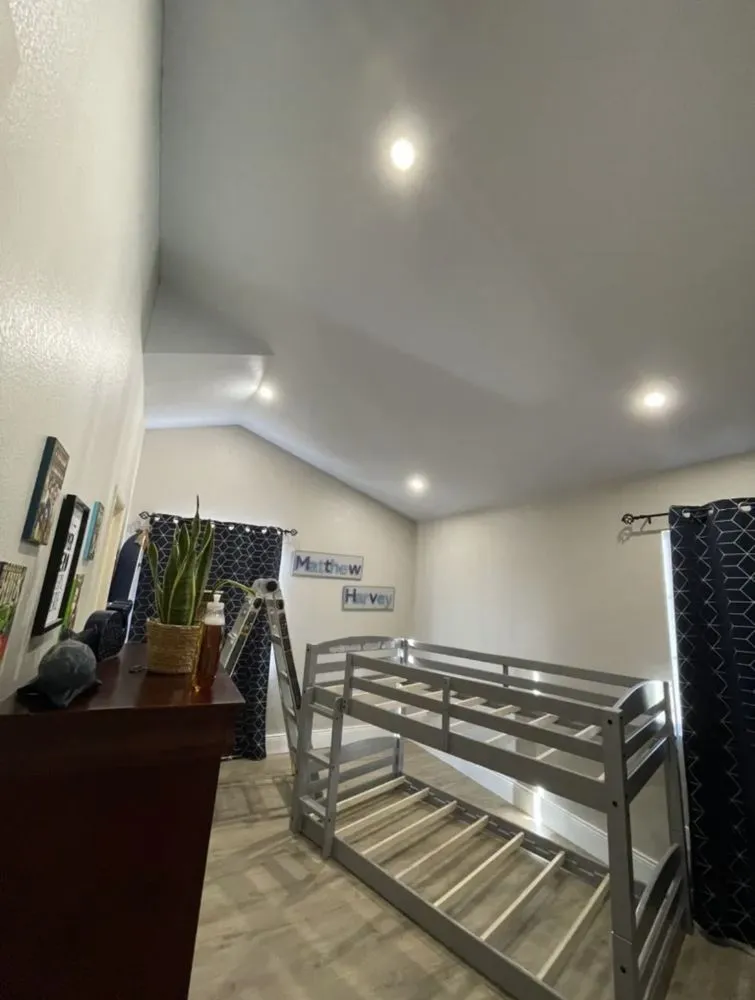 Slide of Circle Connect Electric