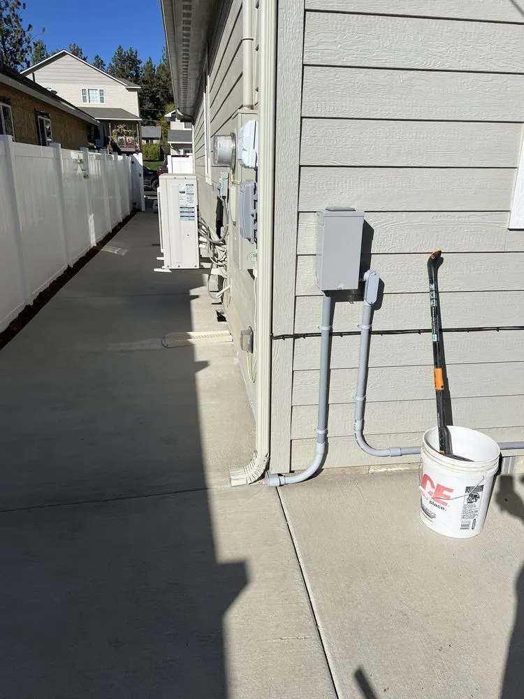 Expert outlet and switch repair in Spokane, ID by Circuit Masters