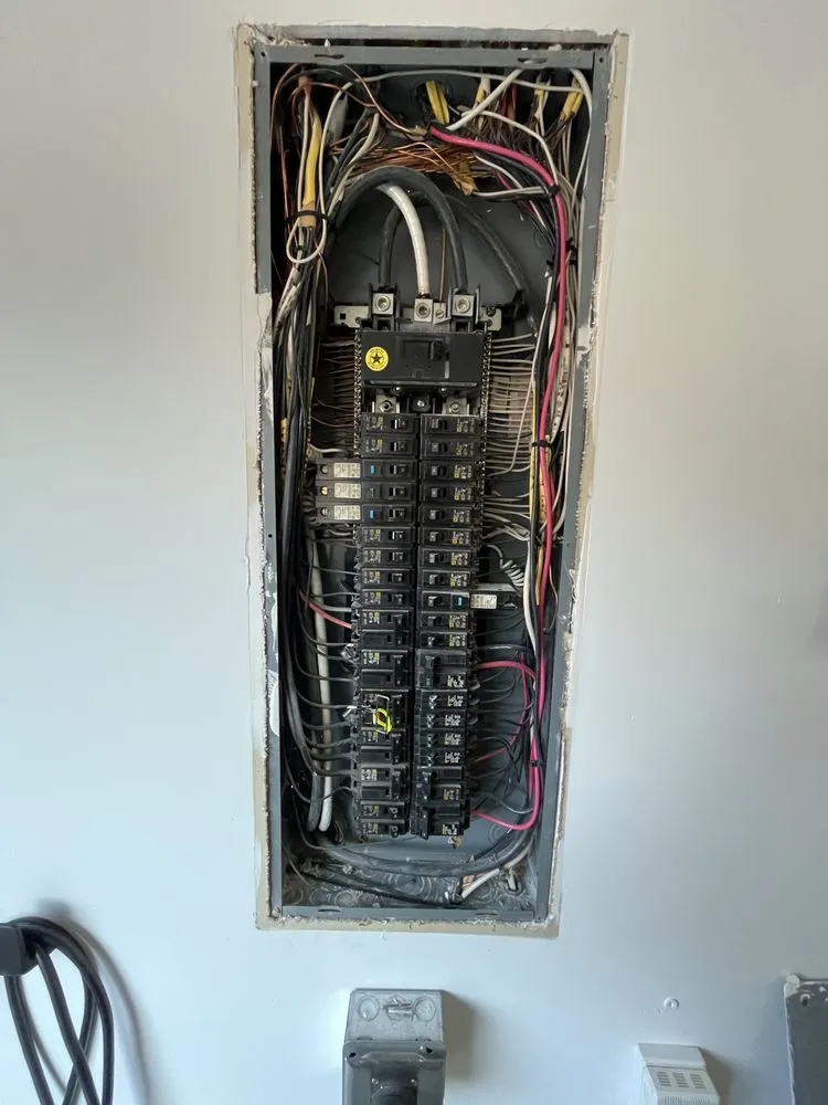 Slide of Circuit Pros