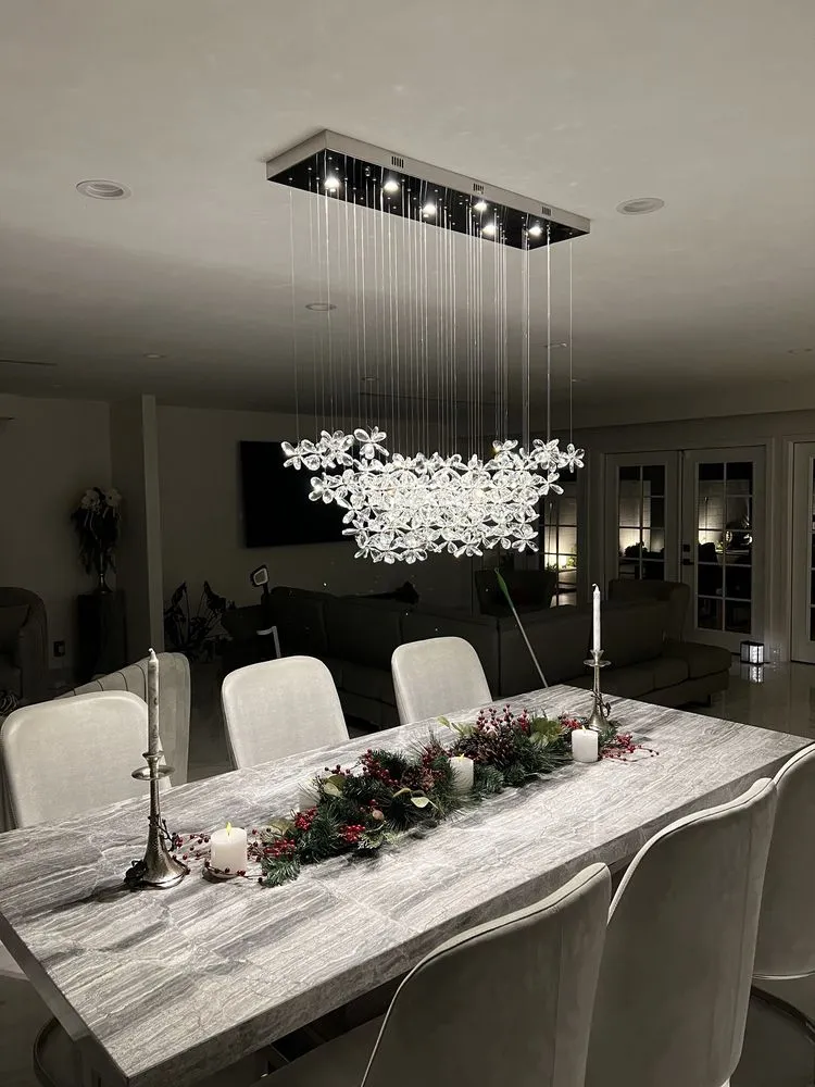 Slide of CircuitCity Electric