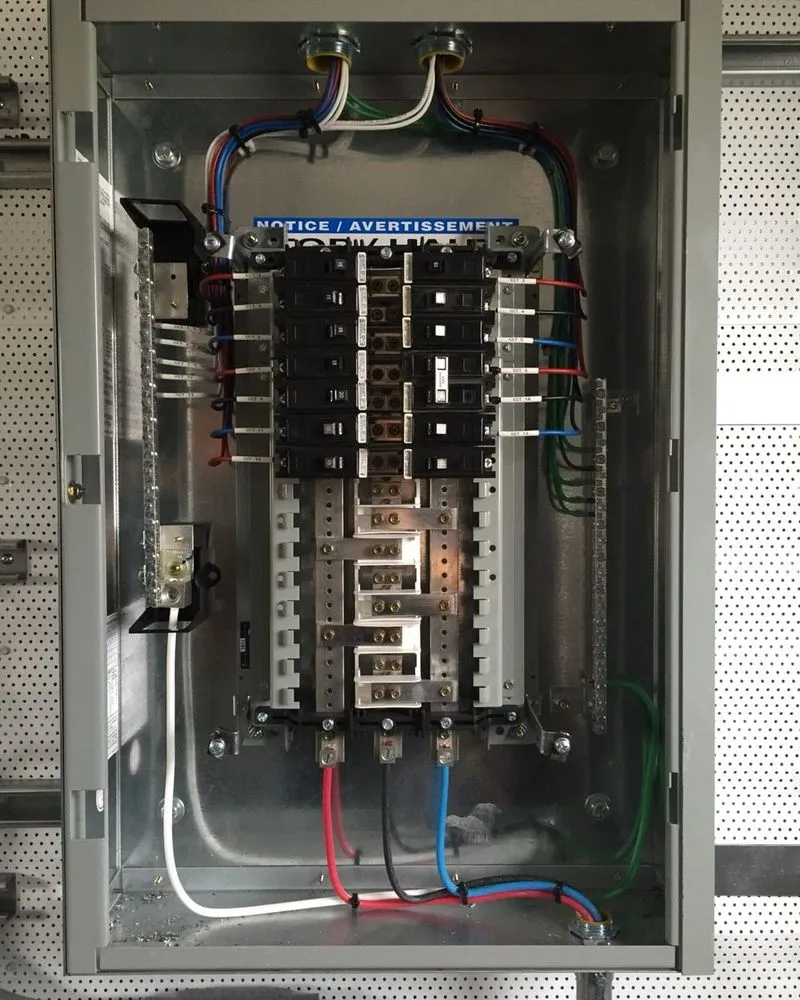 Licensed electrician providing electrical repair in City of Industry, CA - City Of Industry Electricians