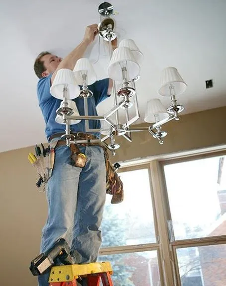 Licensed electrician providing electrical repair in Feasterville-Trevose, PA - City Wide Electric