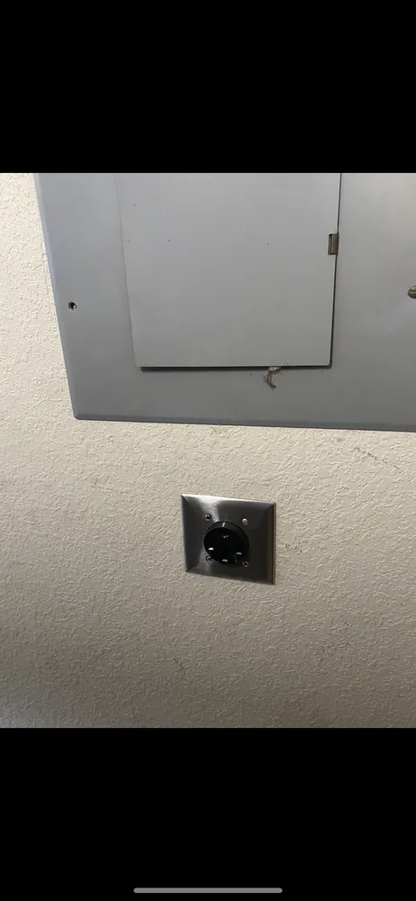 Emergency emergency electrical service in , by Citywide Electric