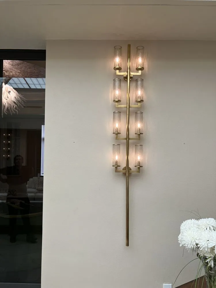 Certified electrician providing circuit breaker repair in Tampa Palms, FL - CJ Lighting