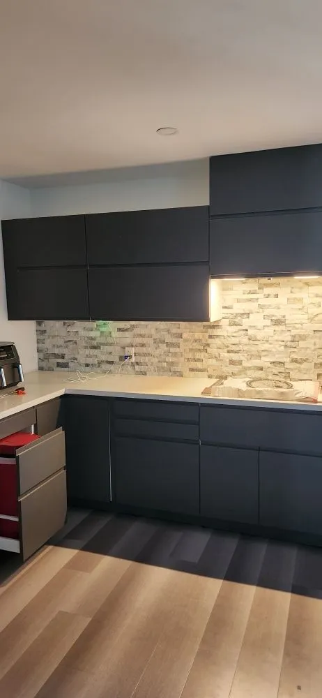 Professional electrician providing circuit breaker repair in ,