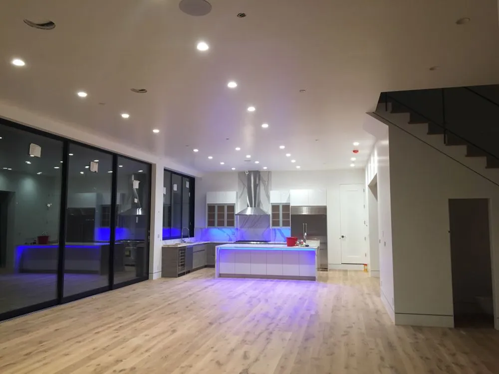 Expert electrician providing electrical repair in ,