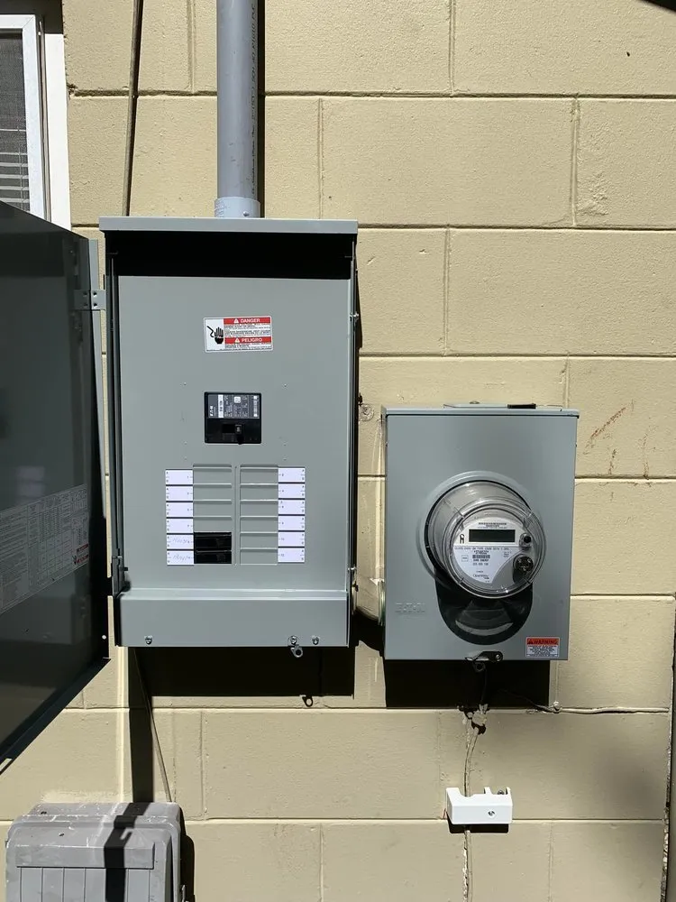 Slide of Clarendon Hills Electrician