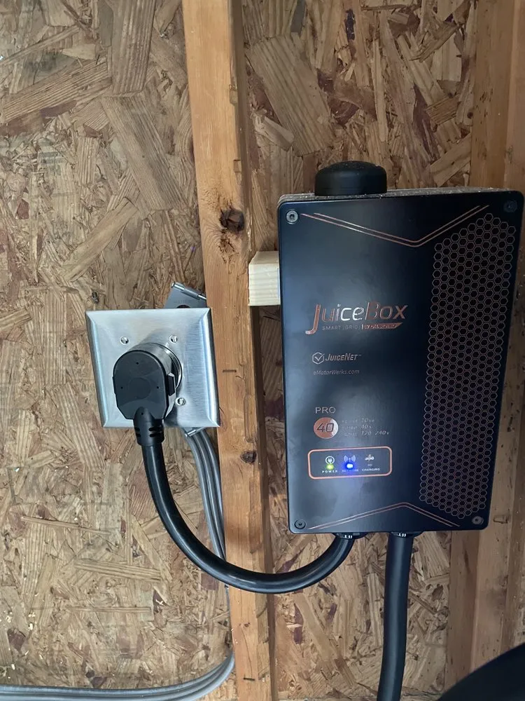 Licensed emergency electrical service experts serving ,  - Clarity Handyman Service