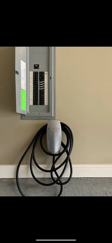 Affordable electrician providing electrical repair in Clarksville, TN - Clarksville Electric Service