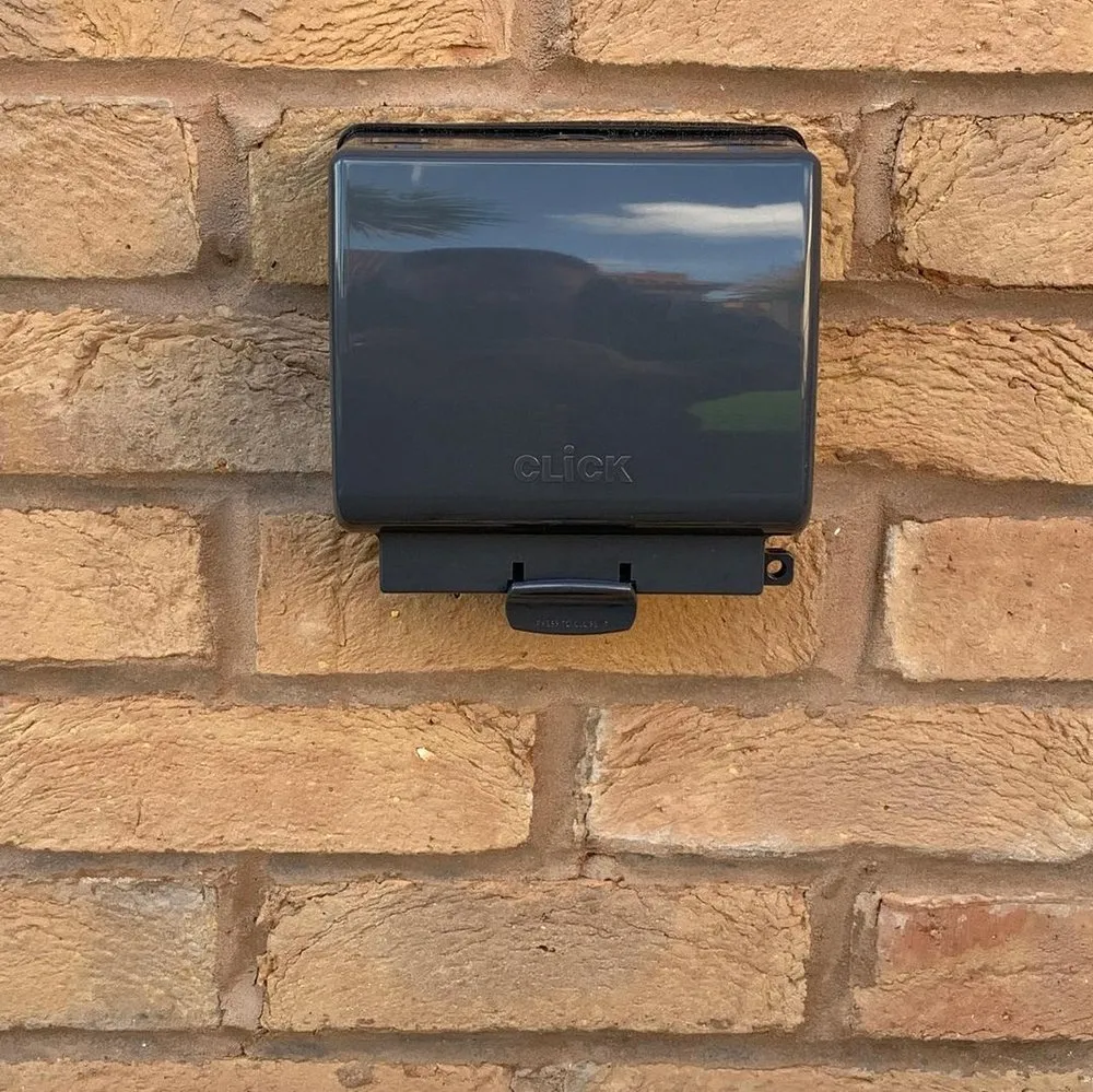 Slide of Classify Emergency Electrician