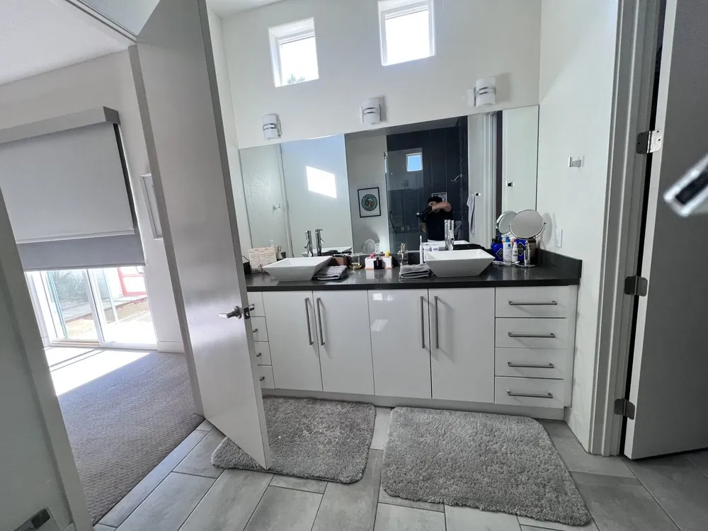 Slide of Clean & Handee