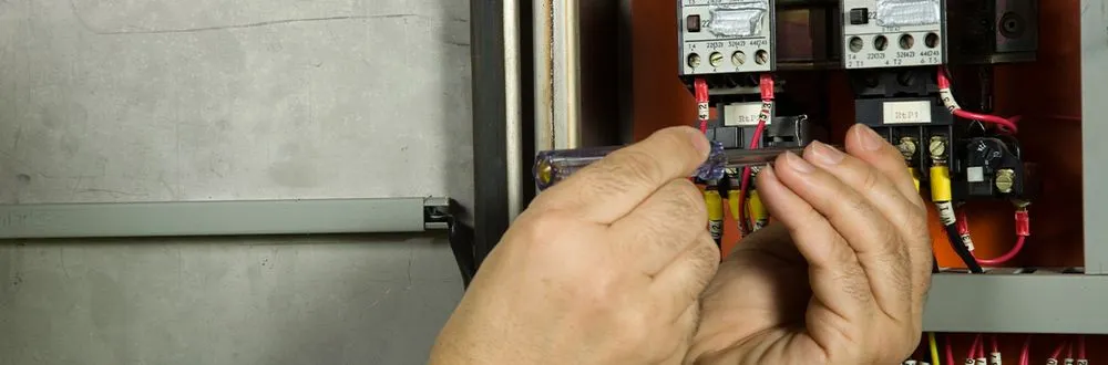 Slide of Clean Circuits Electrical Contracting