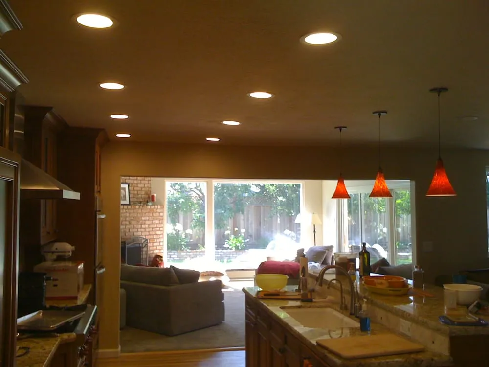 Slide of Clever Electric