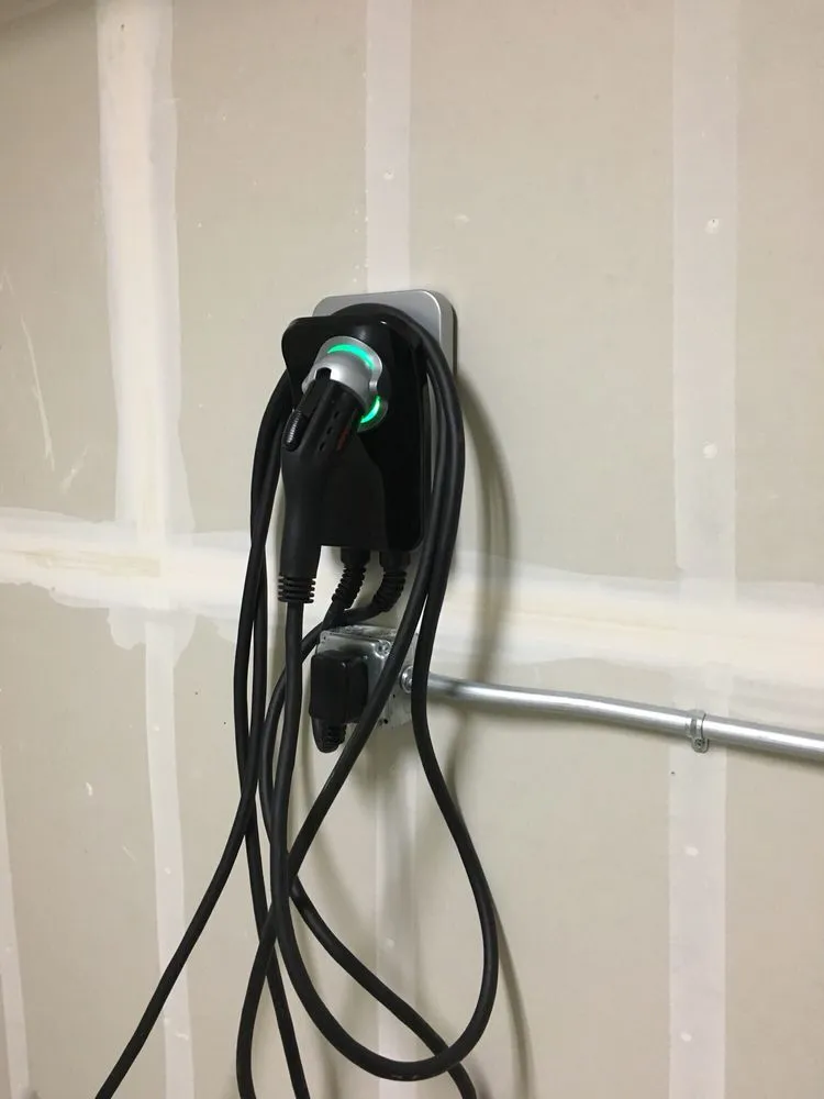 Slide of Clever Electric