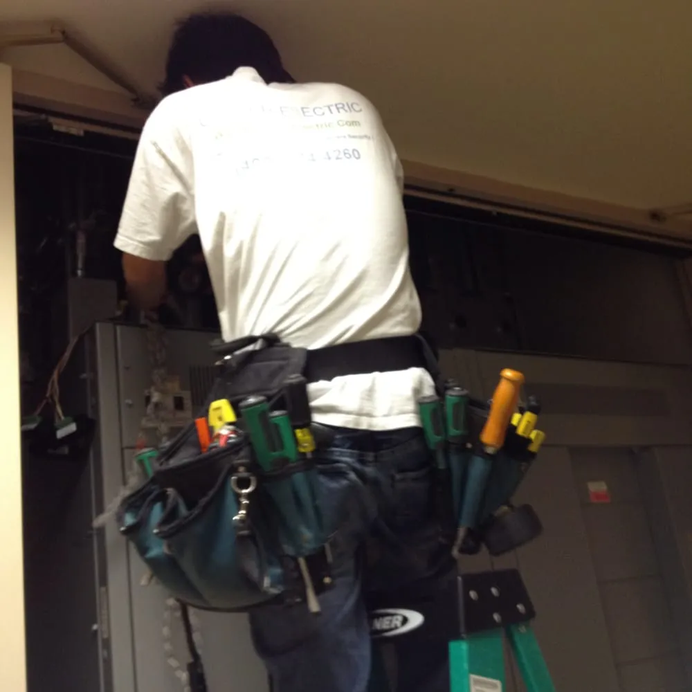 Slide of Clever Electric