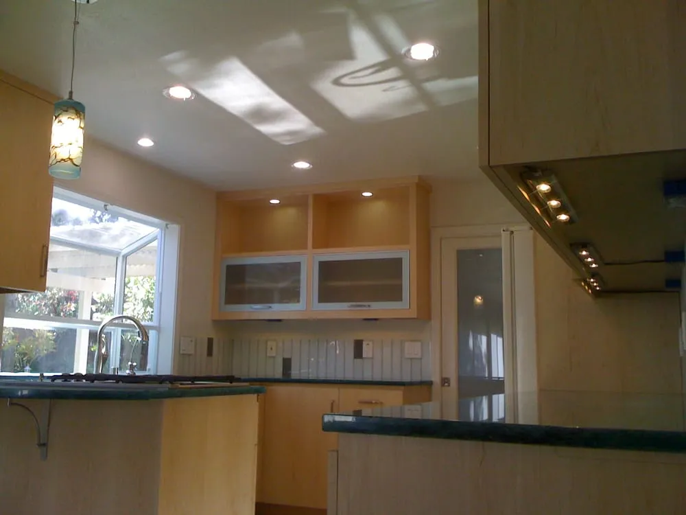 Slide of Clever Electric