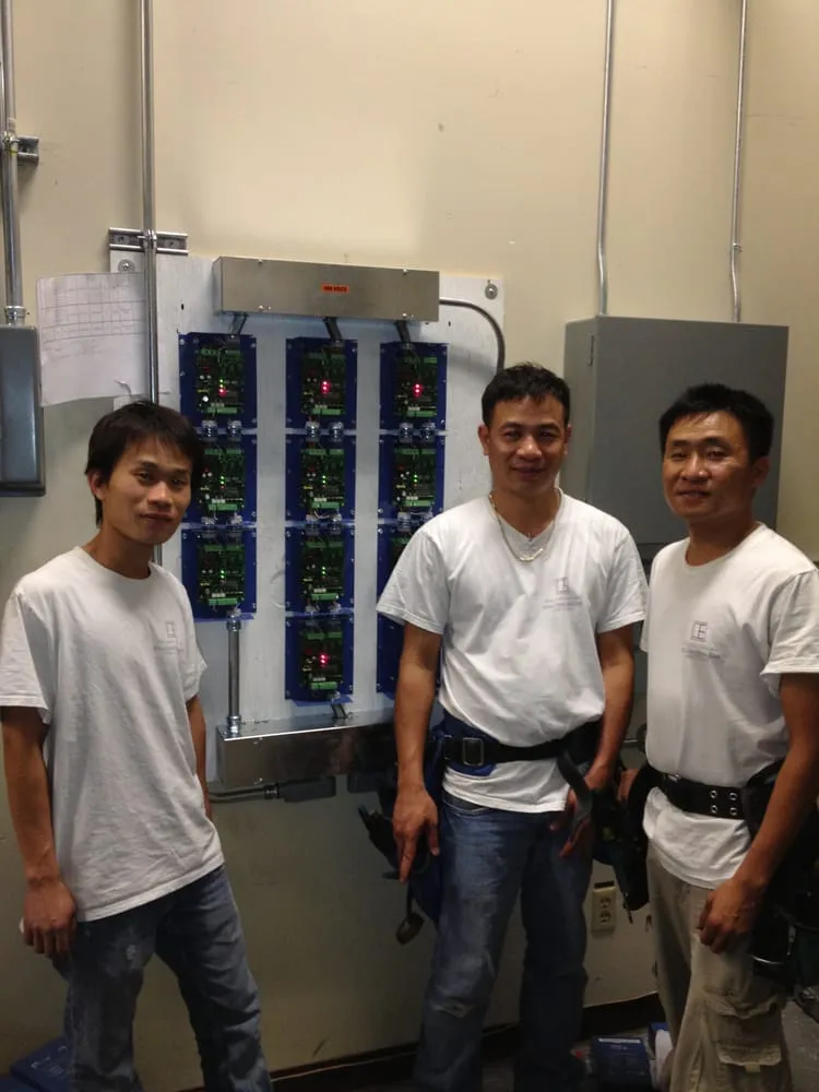 Slide of Clever Electric