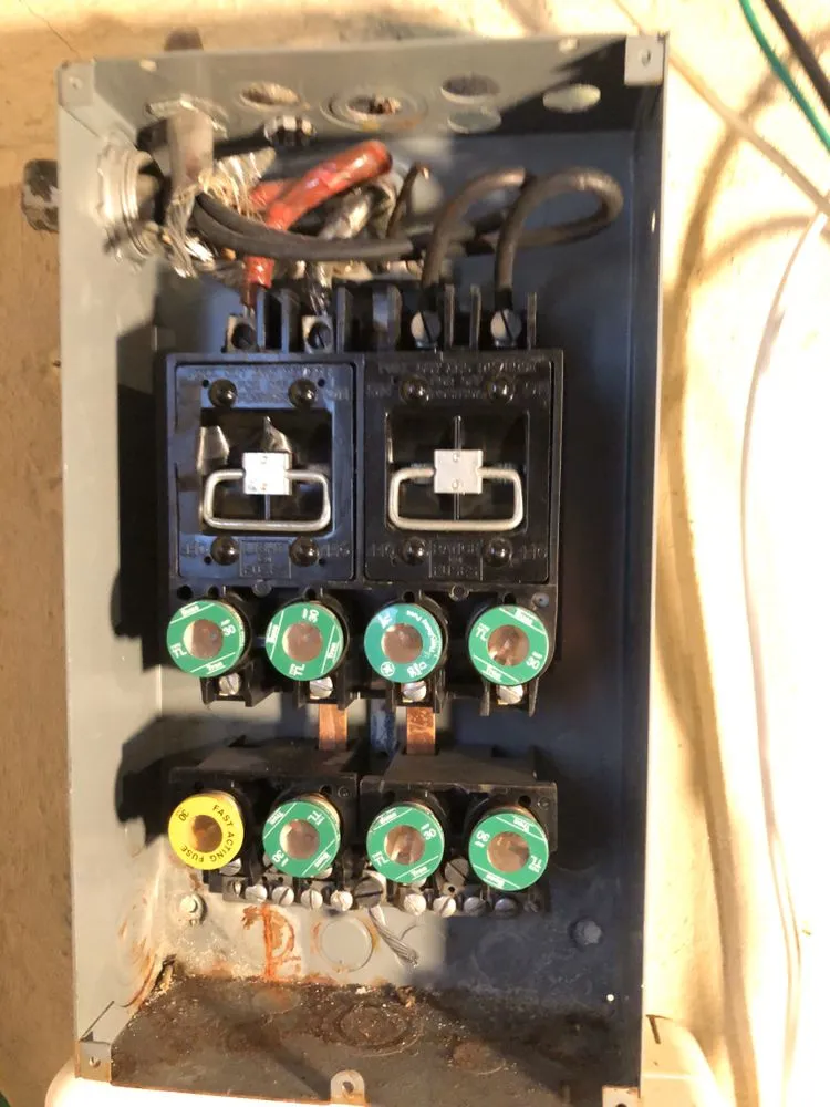 Slide of Cliff The Electrician