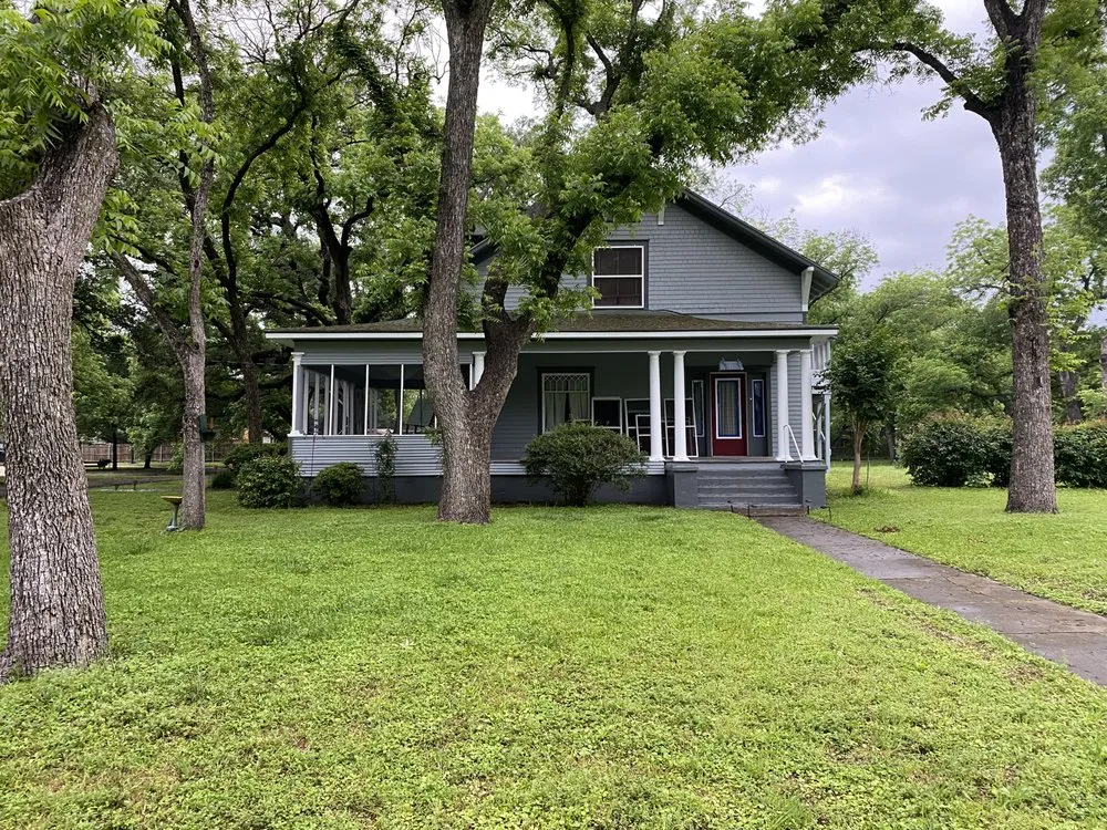 Slide of ClifTex Construction