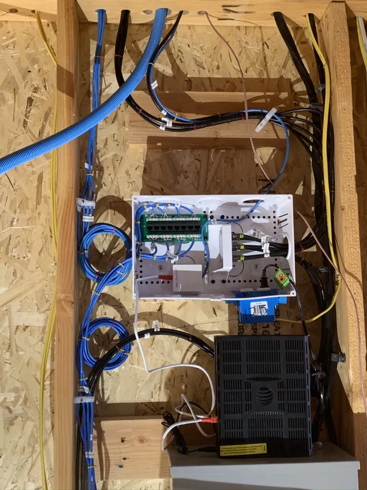 Slide of Clinic of Computer