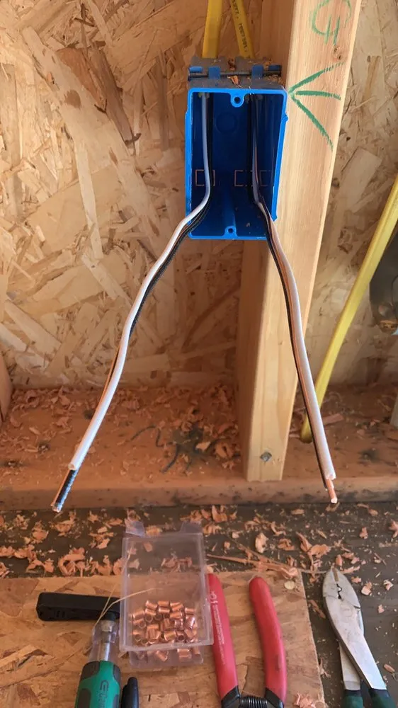 Emergency emergency electrical service in , by Clinic of Computer