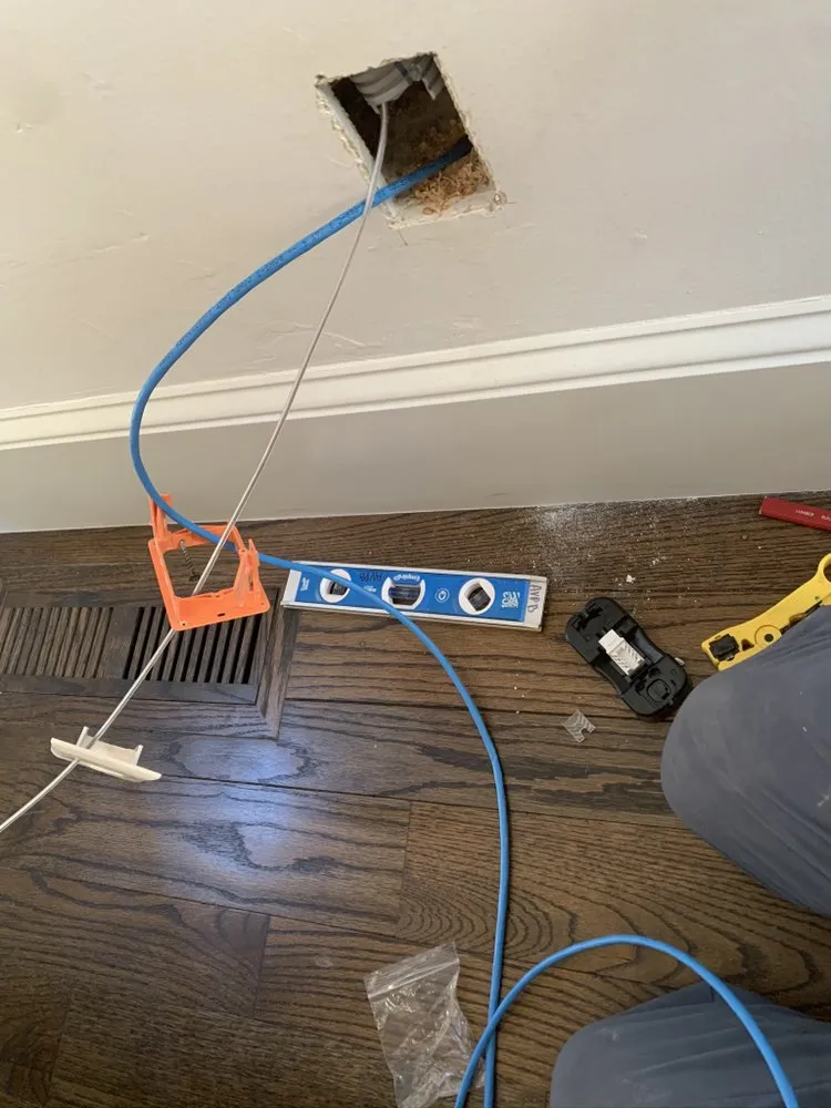 Expert electrician providing circuit breaker repair in ,