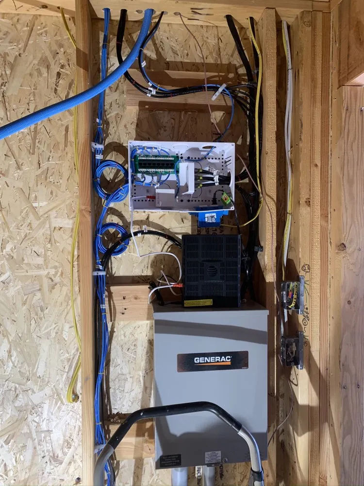 Licensed outlet and switch repair experts serving , - Clinic of Computer