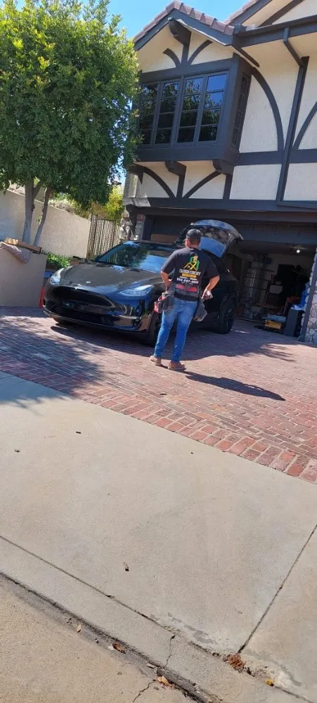 Slide of Closed Circuit Electric