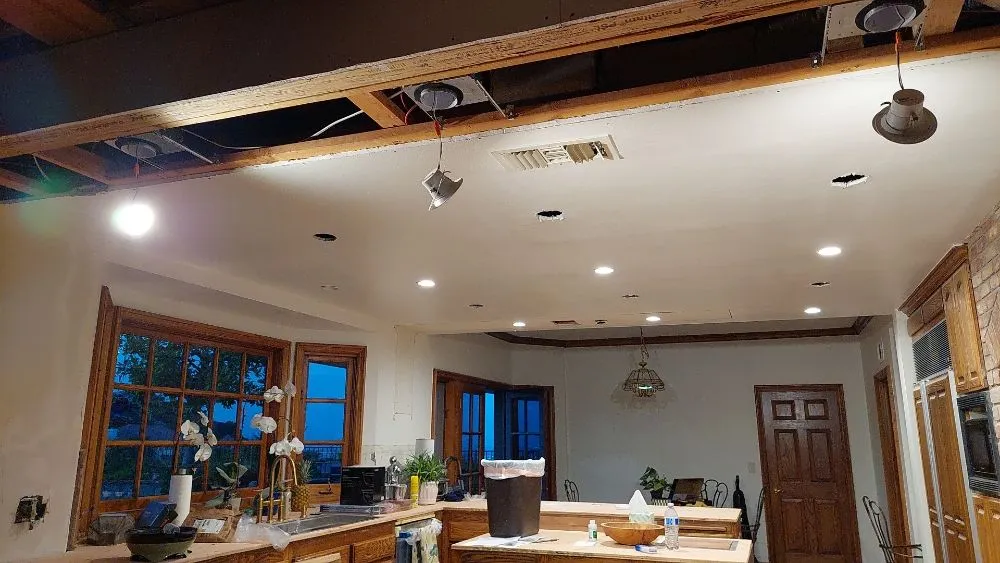 Slide of Closed Circuit Electric