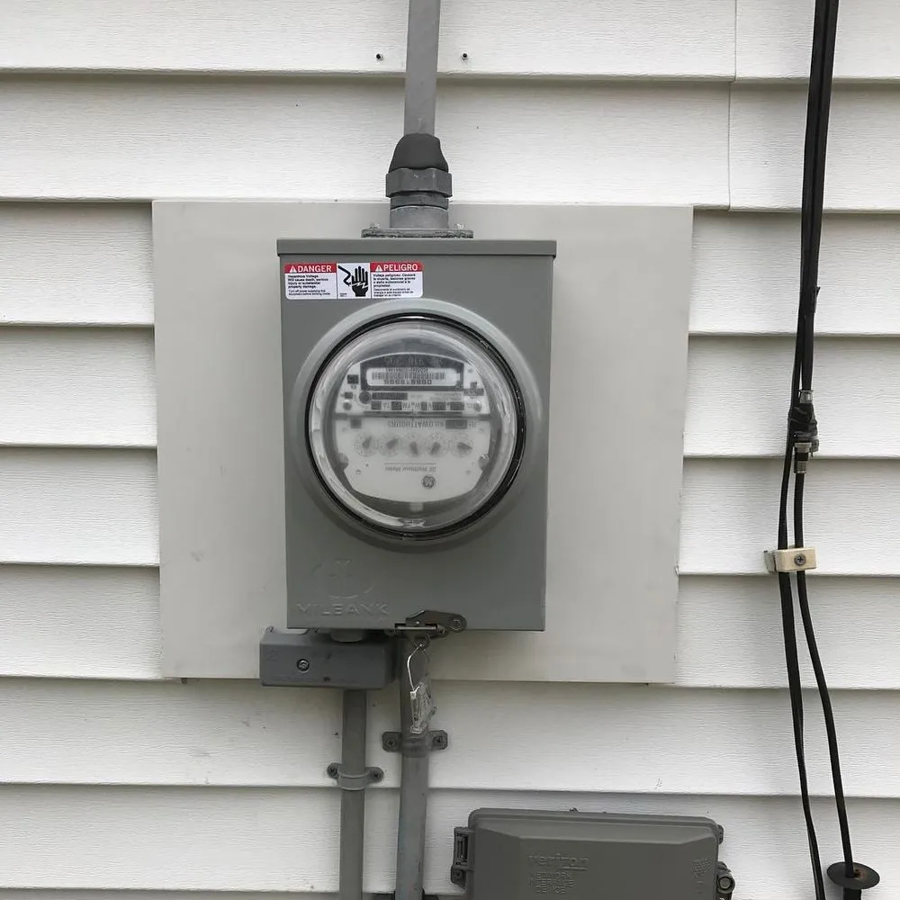 Slide of Cloud Wave 24 Hour Electrician