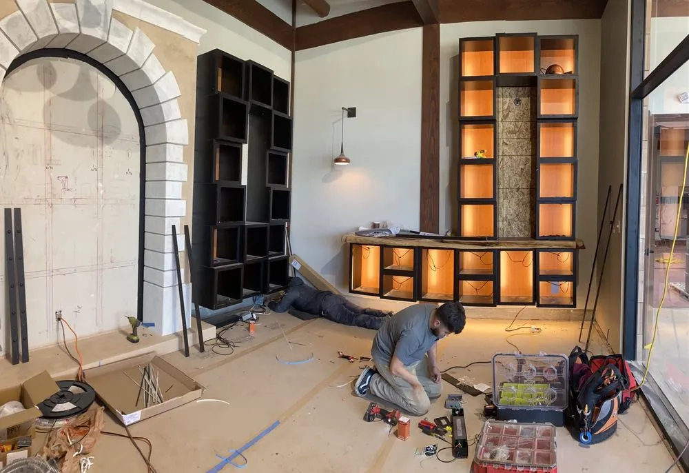 Slide of Cloyd Electric