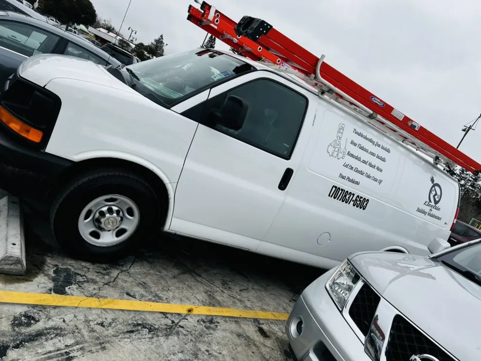 Slide of CM Electric & Building Maintenance.