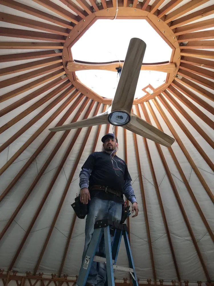 Slide of CM Electric & Building Maintenance.