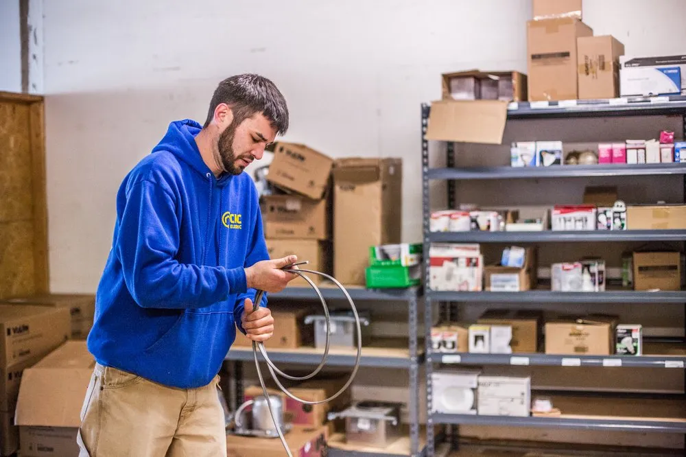 Slide of CMC Service Experts