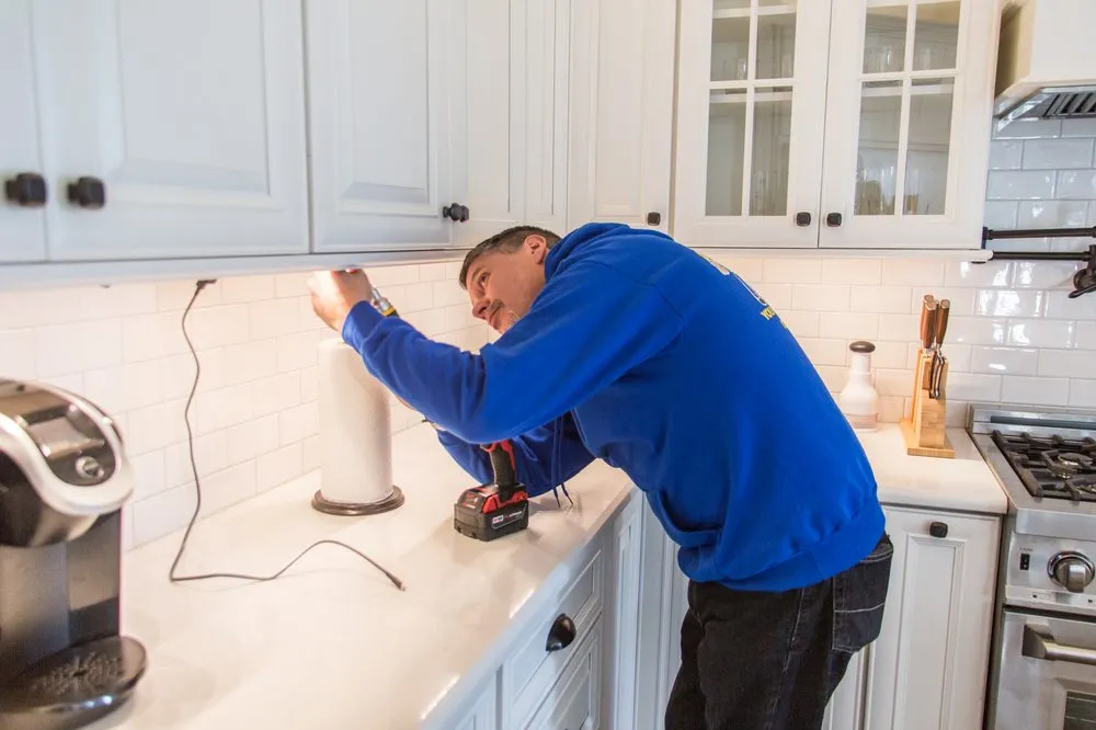 Slide of CMC Service Experts