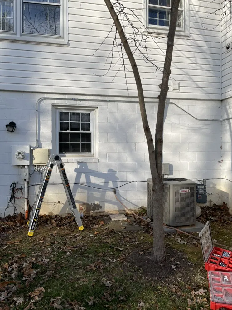 Professional emergency electrical service in ,  by CMP Power Services