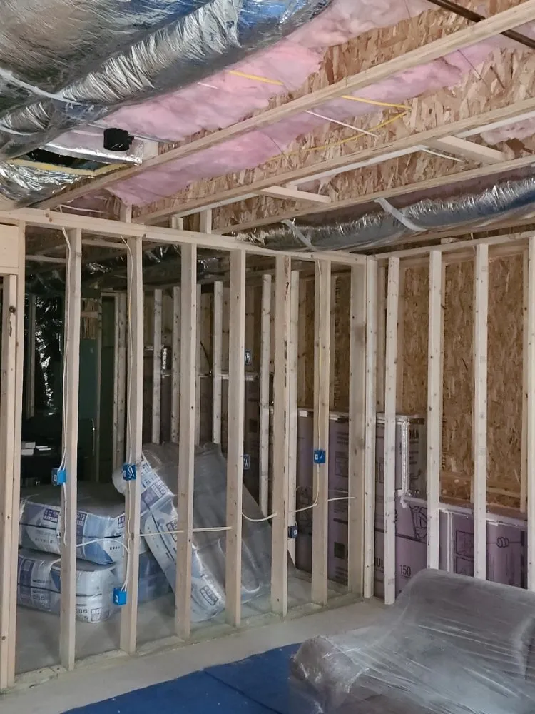 Slide of CMR Electric