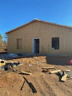 Expert electrician providing circuit breaker repair in , 