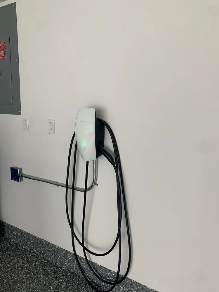 Slide of Coachella Valley Lighting & Electric