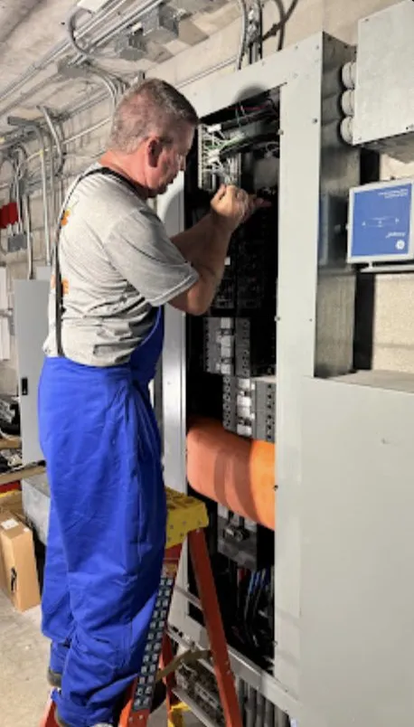 Slide of Coastline Electrical Service