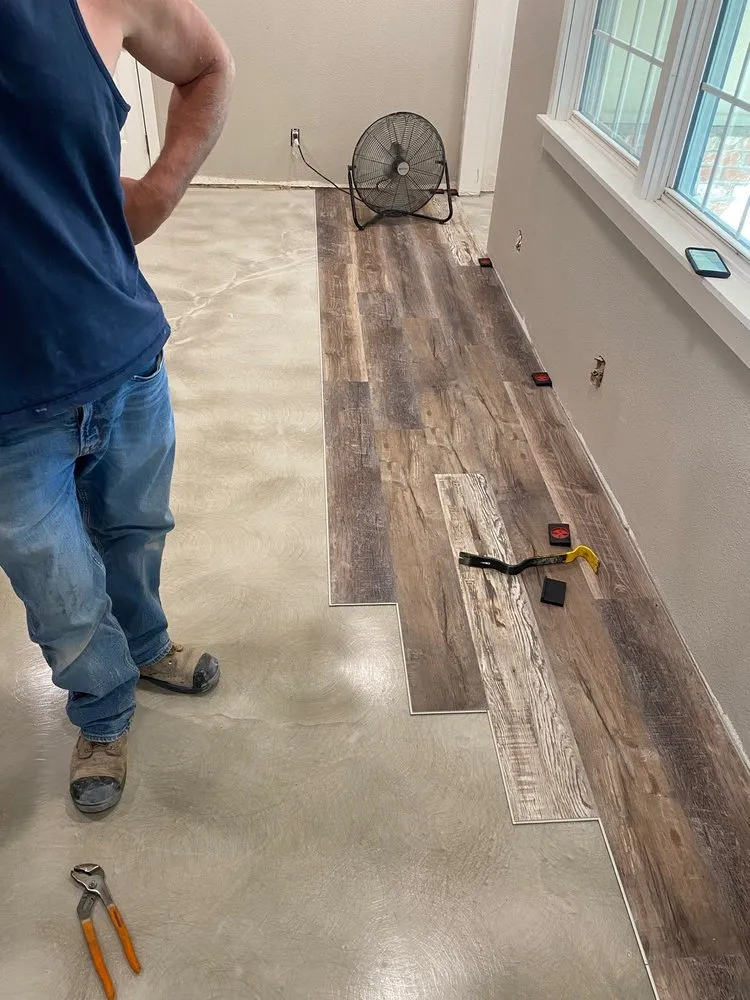 Slide of Coco County Handyman