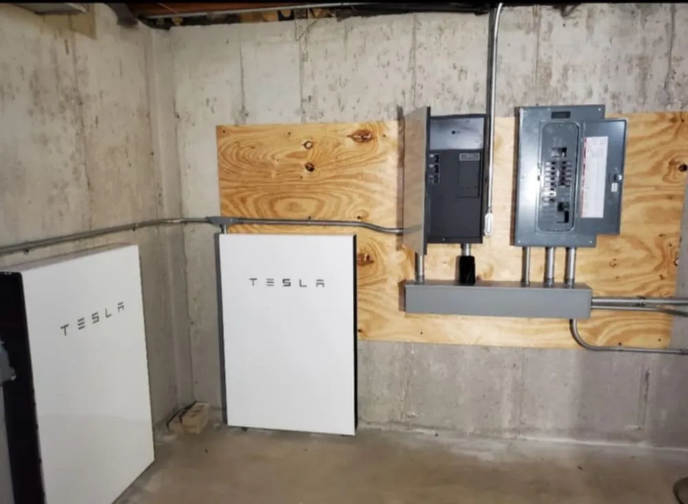 Emergency outlet and switch repair in st charles, IL by Codesafe Electric