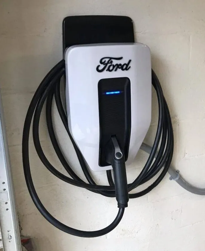 Slide of Cole Electric Services