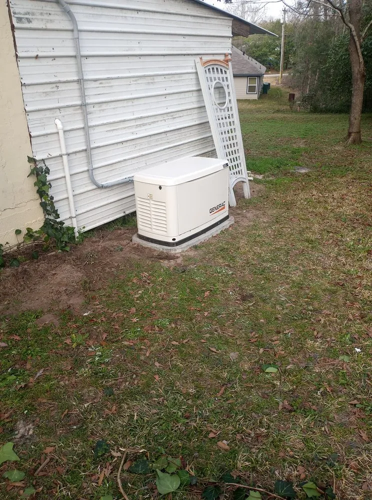 Reliable electrician providing electrical repair in ,