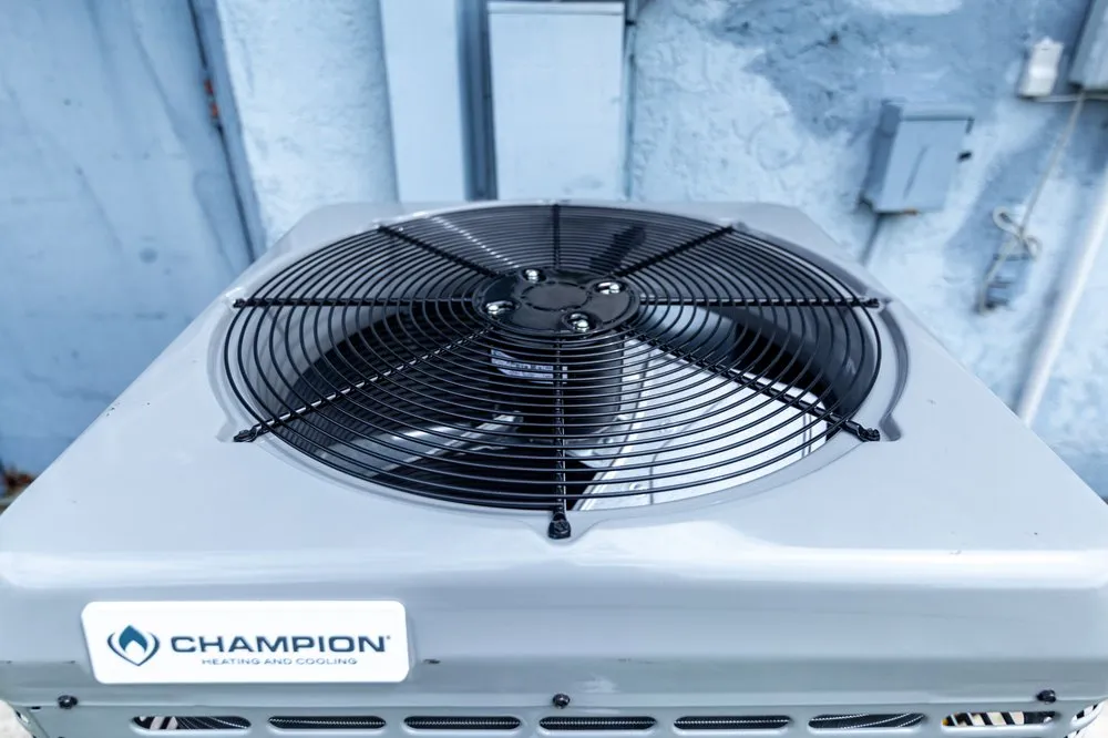 Professional electrician providing outlet and switch repair in Port St. Lucie, FL - Collis Electric And Air Conditioning