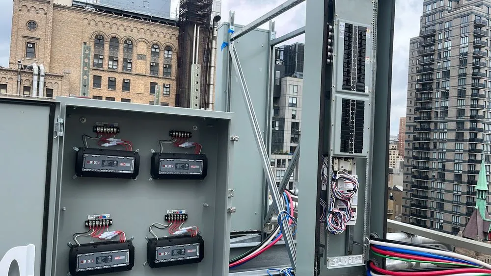 Trusted electrician providing circuit breaker repair in Flushing, NY - Coloma Solutions