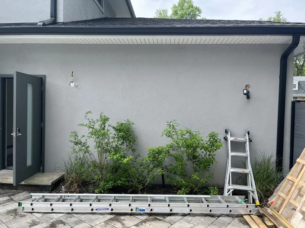 Trusted electrician providing emergency electrical service in Flushing, NY - Coloma Solutions