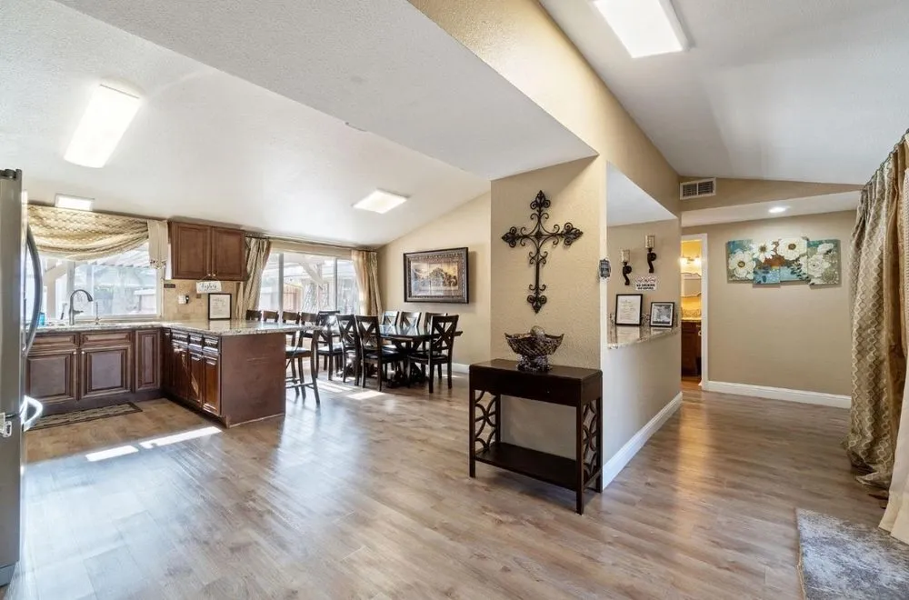 Slide of Colonial Garden