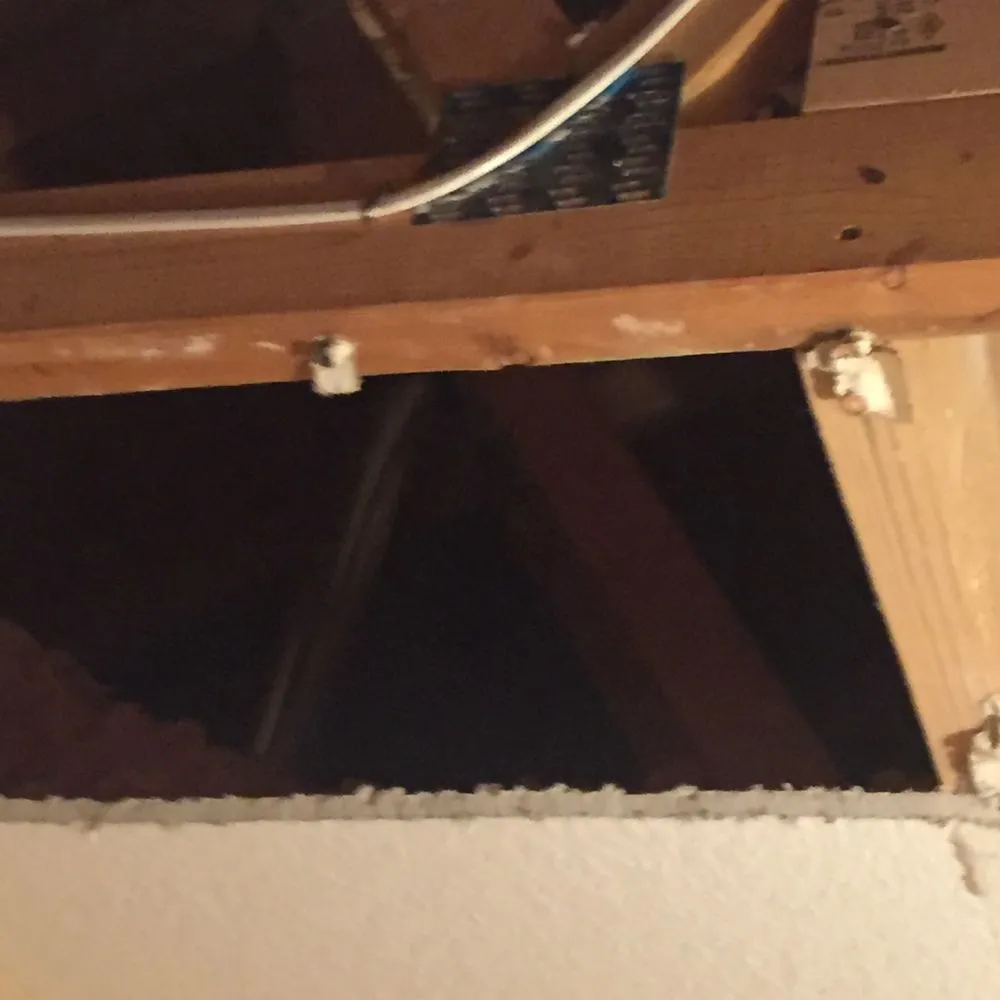 Reliable electrician providing circuit breaker repair in , 